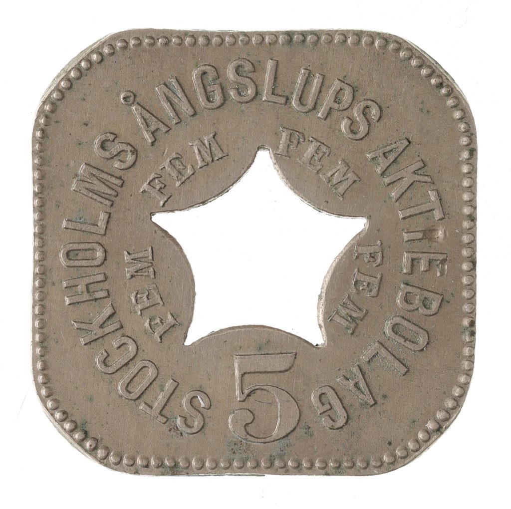 Fyrkantig pollett med rundade hörn och ett stjärnformat hål i mitten.